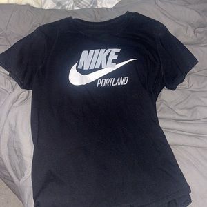 Nike womens tee